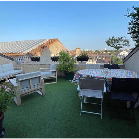 Grand Appartement Hypercentre Avec Terrasse Et Parking Poitiers Exterior photo